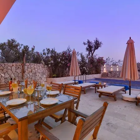 Ferienhaus - 3 Bed With Large Private Pool