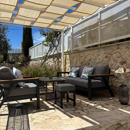 - 3 Bed With Large Private Pool Ferienhaus *